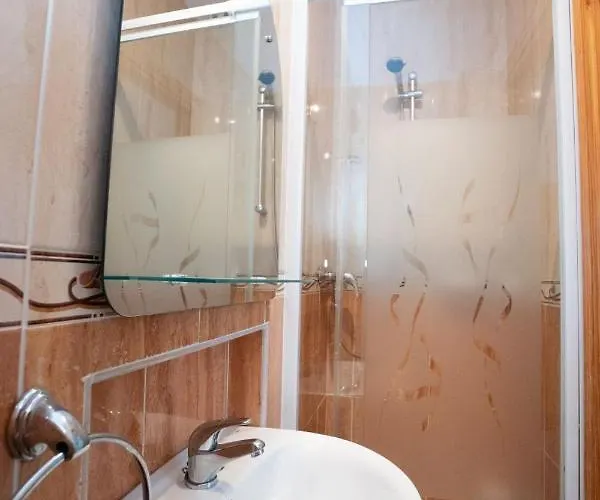 Capistrano Village 15 Menyber Nerja